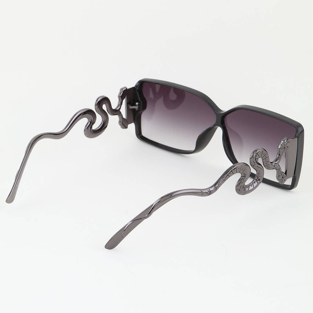 -  Chic Snake Block Sunglasses: MIX