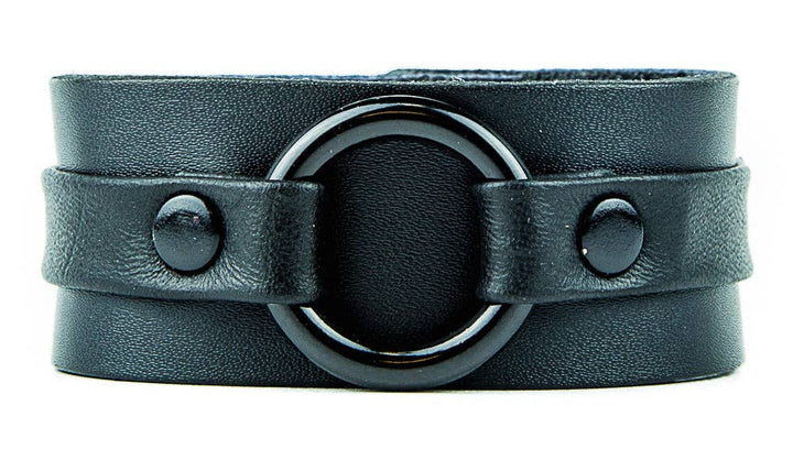 BLACK RING STRAP BRACELET: Black