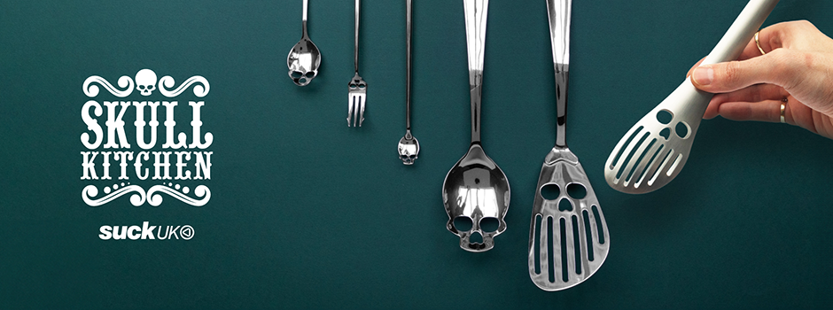 SUCK UK Ltd - USA - Skull Bar Spoon - Long-handled cocktail/desert spoon.
