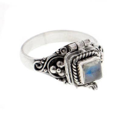 Silver Insanity - Sterling Silver Square Gemstone Poison Box Locket Ring: Blue Lapis