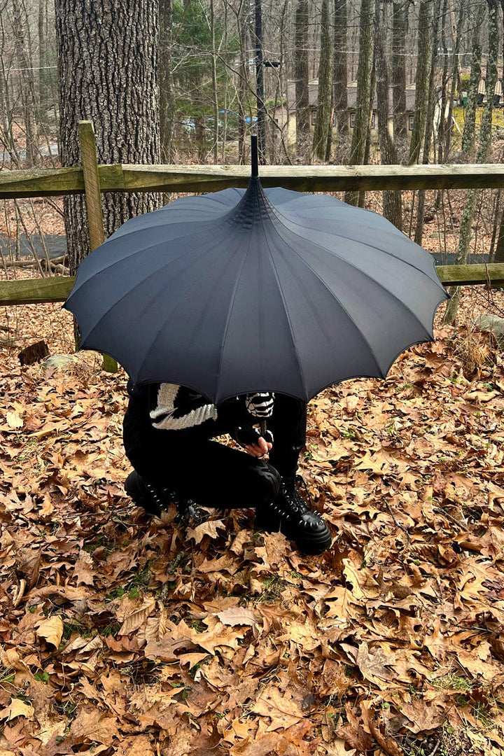 vampirefreaks - Batwing Pagoda Umbrella [MIDNIGHT BLACK]