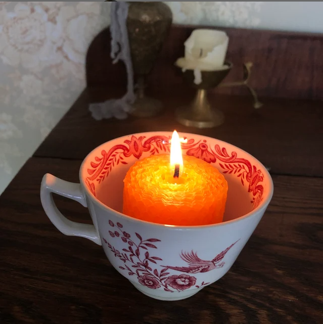 Natural Beeswax Candles With Coconut Scent