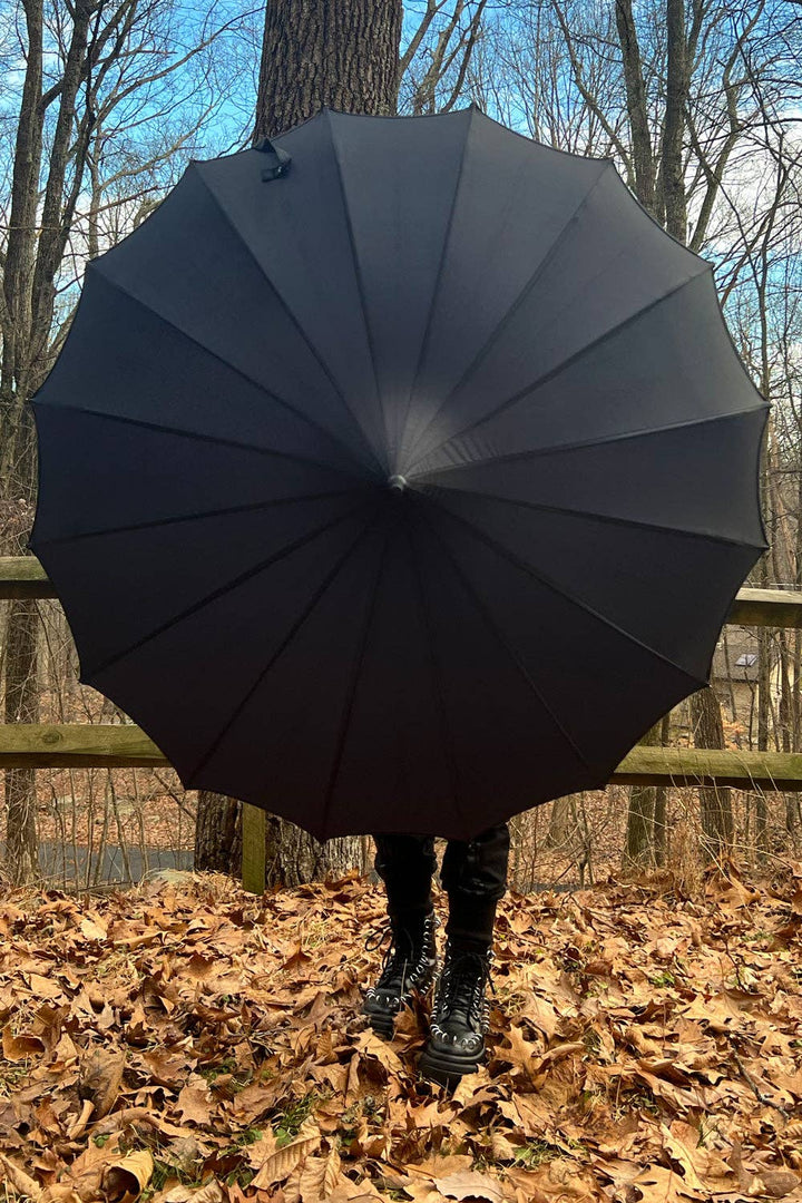 vampirefreaks - Batwing Pagoda Umbrella [MIDNIGHT BLACK]