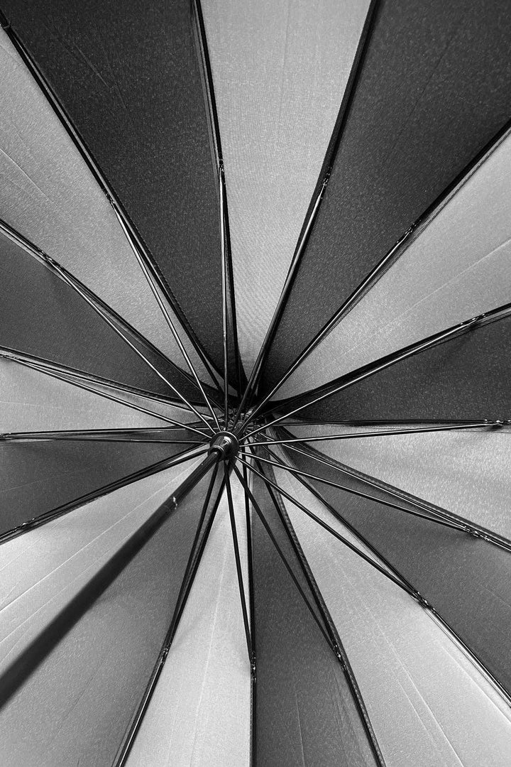 vampirefreaks - Batwing Pagoda Umbrella [BLACK/GRAY STRIPED]