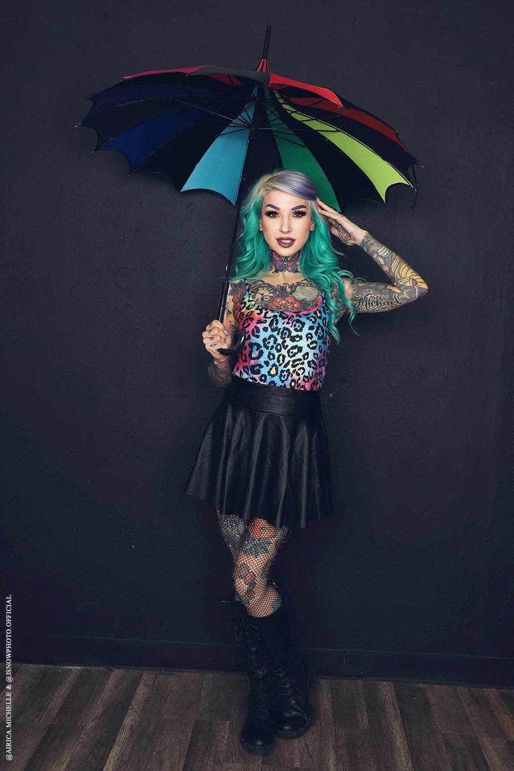 vampirefreaks - Batwing Pagoda Umbrella [Goth Rainbow]
