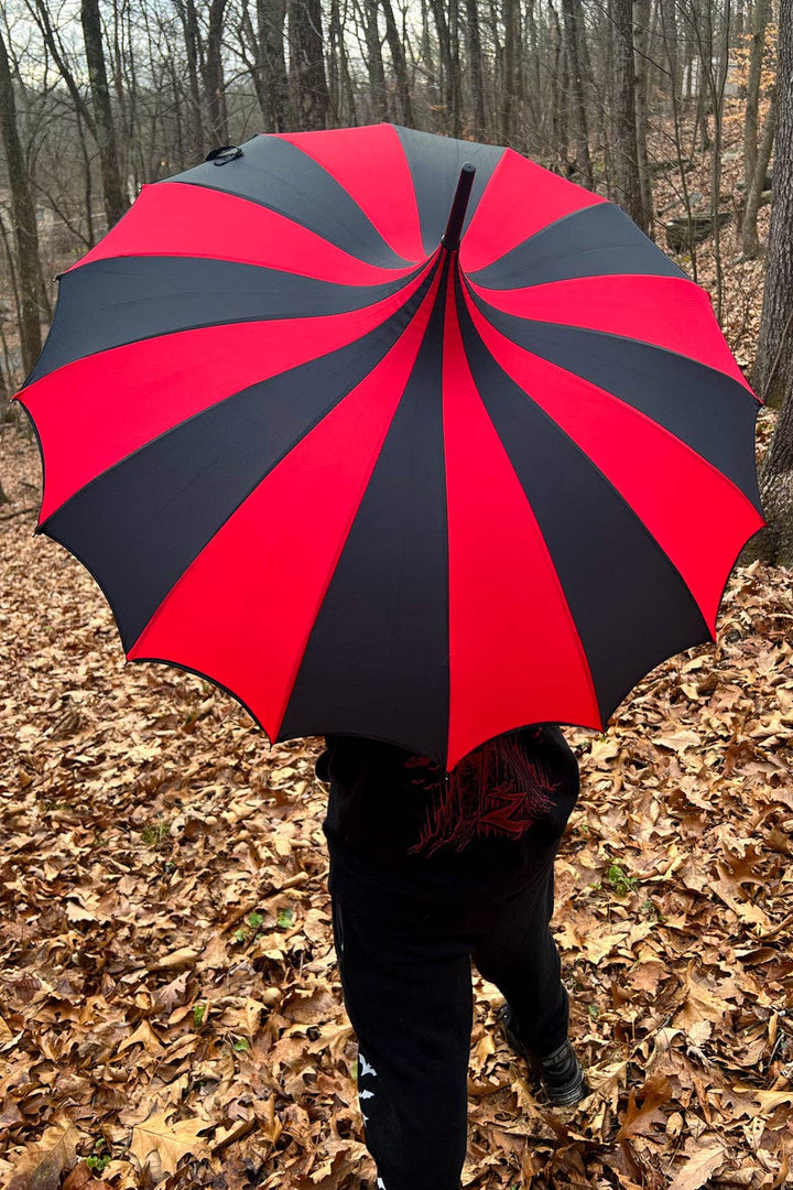 vampirefreaks - Batwing Pagoda Umbrella [BLACK/RED STRIPED]